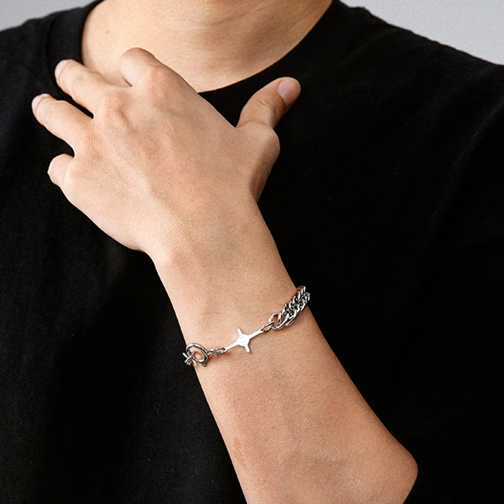 Axis Chain Bracelet - Image 3